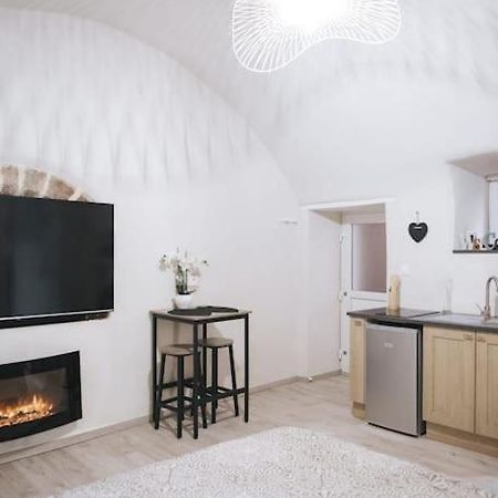 Appartement 2 Pieces Jacuzzi ブリウド エクステリア 写真