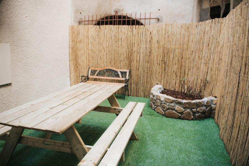 Appartement 2 Pieces Jacuzzi ブリウド エクステリア 写真