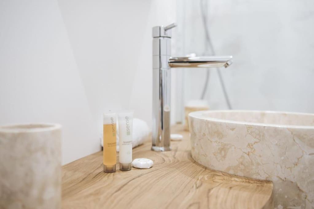 Appartement 2 Pieces Jacuzzi ブリウド エクステリア 写真